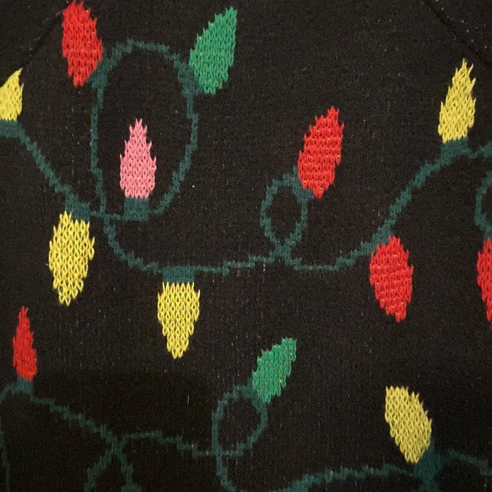 Torrid Women Christmas Lights Sweater Sz 1 or 14/16 Black Knit Holiday - Picture 4 of 10